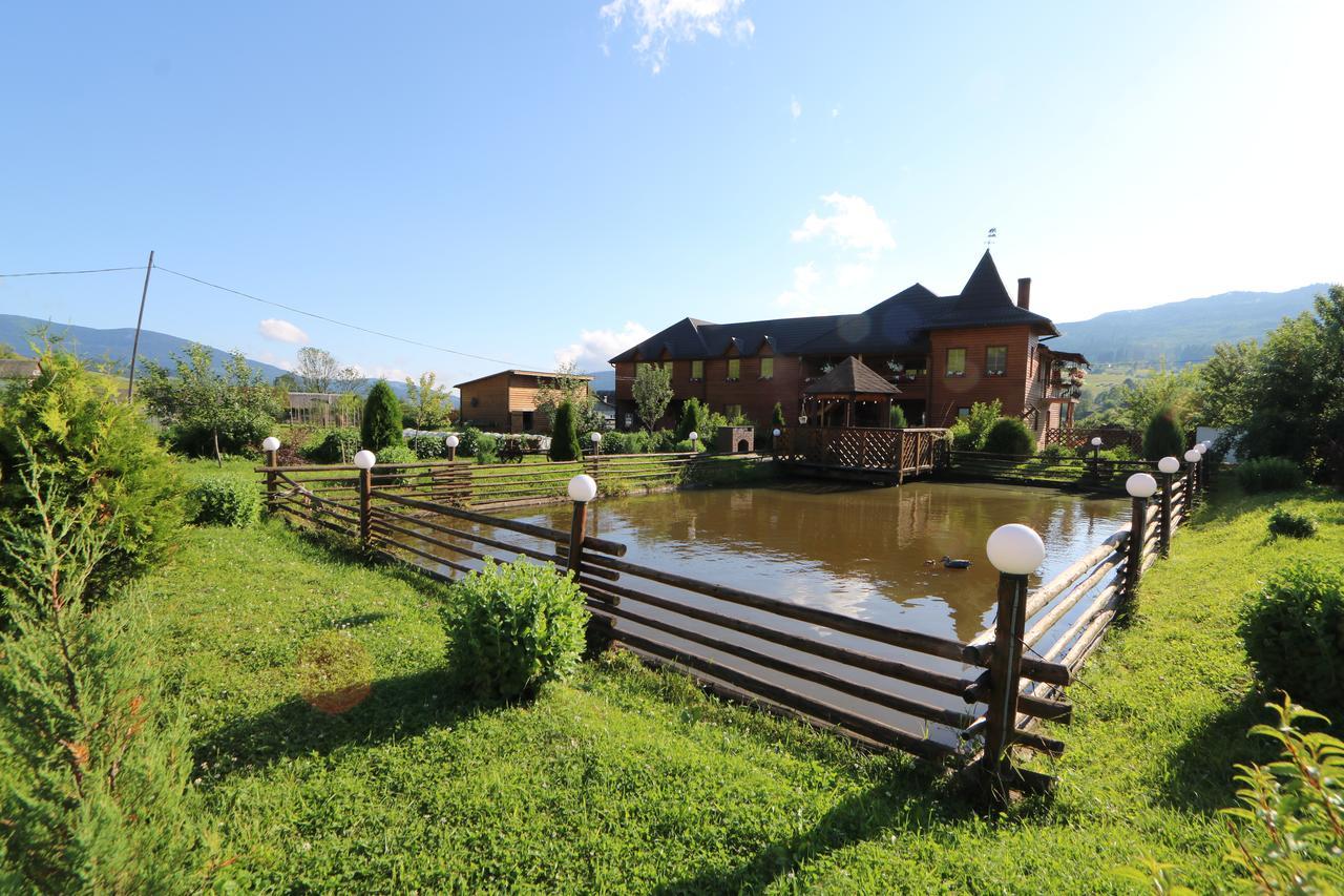 Hotel Pid Goroyu Chorna Tysa Exteriér fotografie